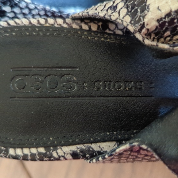 ASOS DESIGN Prague Block Heels in Snake. Women's Size 7 - Picture 9 of 12